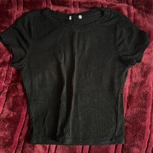 Cute tight black top!!